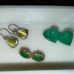 Elegant Green and Yellow Earrings Set